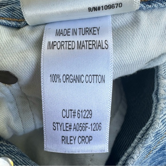 Agolde Riley High Rise Straight Crop Jeans in Curio Light Wash Raw Hem Denim 25 - Picture 11 of 11